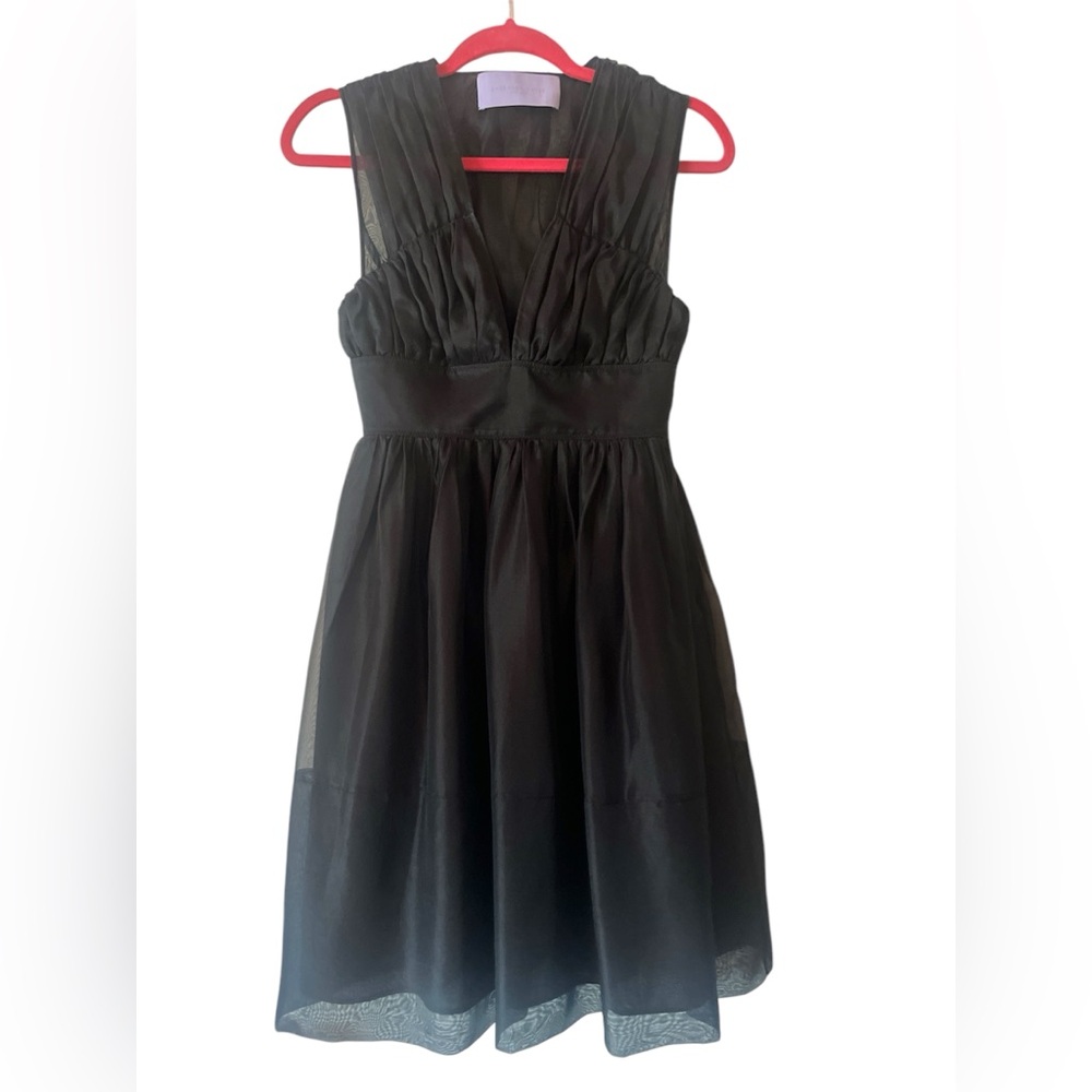 Vera Wang Lavendar Label 100% Silk Black Cocktail Dress Size 2